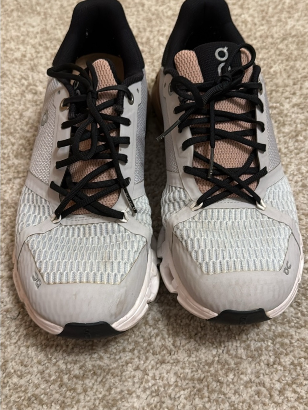 On Cloud Women's Glacier and Rosebrown Colorway Running Size 8.5